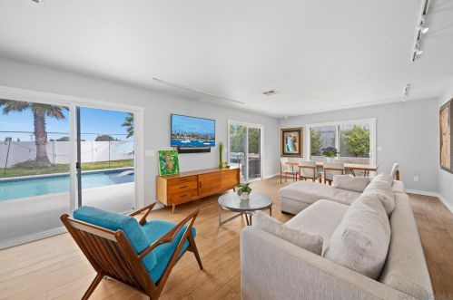 5034 Mount Durban Dr, San Diego, CA 92117-4843
