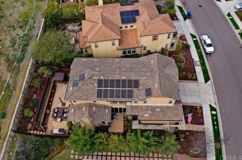 7031 Sitio Corazon, Carlsbad CA  92009-2038 exterior