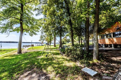 227 Sassafras Dr, Chita TX  75862-6812 exterior