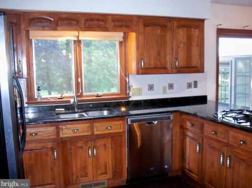 18 Crossley Dr, Dover DE 19901-5801 exterior