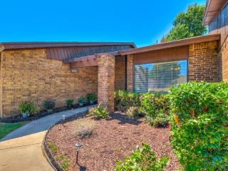 2011 Lankestar Way, Yukon, OK 73099-7863
