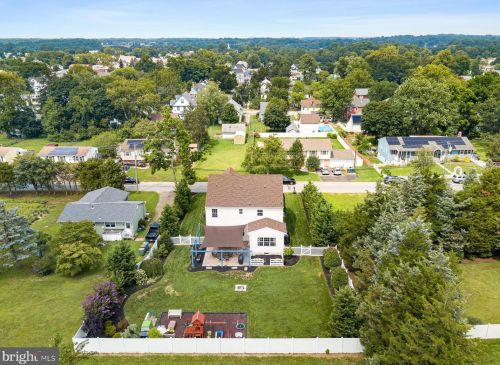 108 Chestnut St, Swedesboro NJ  08085-1201 exterior