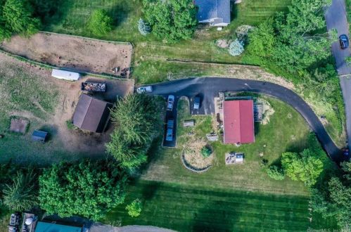 83 Cedar Lake Rd, North Branford, CT 06471-1247