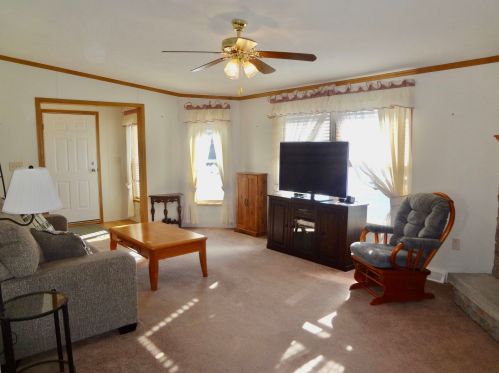 32 Spruce Dr, Belmont NH  03220-4458 exterior
