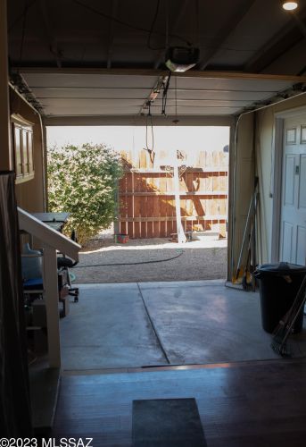 5658 Box R St, Tucson AZ  85713-6330 exterior