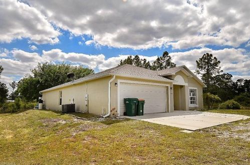 4070 29th Ave, Naples, FL 34120-4545