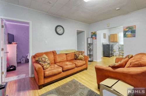 132 4th St, Paterson, NJ 07522-1329