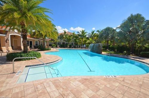 28054 Sosta Ln, Bonita Springs FL  34135-8042 exterior