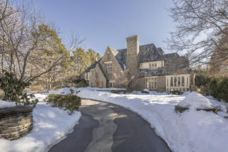 120 Hampshire Rd, Yonkers, NY 10708-5806