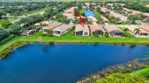 7204 Twin Falls Dr, Boynton Beach, FL 33437-3918