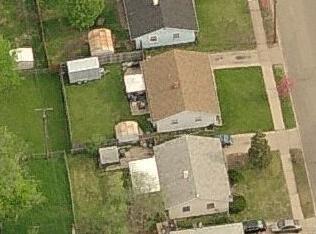 1116 Lake St, Gary, IN 46403-3871