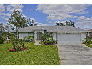 2135 Saxon Ln, Lakeland, FL 33810-6233