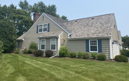 950 Shaker Cir, Thiensville, WI 53092-6032