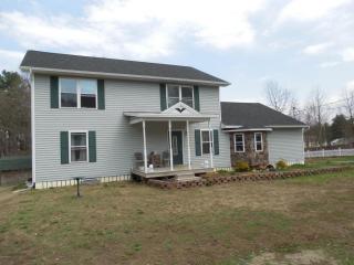 30 Alta Ave, Glens Falls, NY 12804-3303