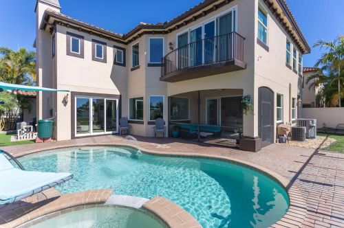 4102 Artesa Dr, Boynton Beach FL  33436-2628 exterior