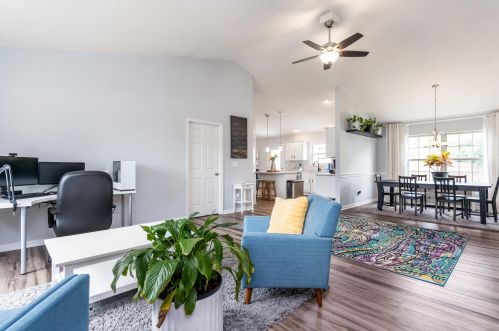 140 Union Ridge Dr, Englewood OH  45322-8774 exterior