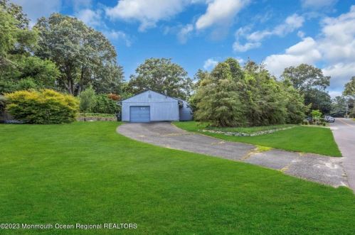43 Redwood Pl, Jackson Twp NJ  08527-1508 exterior