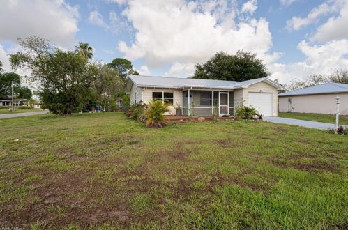 432 Cactus Cir, Lehigh Acres, FL 33936-7306