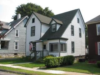 126 Pleasant Ave, Northbush, NY 12095-1203