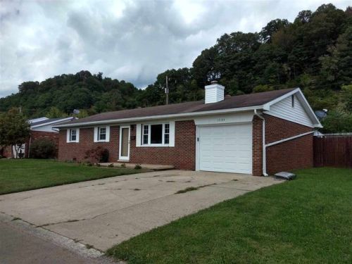 1707 Waldo Dr, Hanging Rock, OH 45638-1135