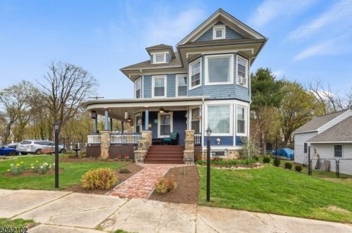 41 Thomas St, High Bridge, NJ 08829-2009