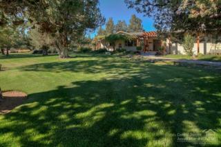 63363 Chaparrel Dr, Bend, OR 97701-8038