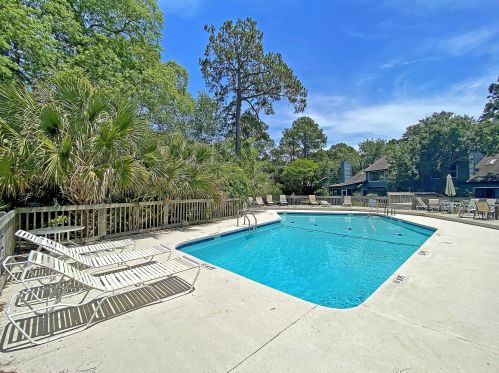 1106 Shadow Lake Cir, Mount Pleasant SC  29464-9039 exterior