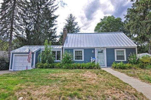 8 Longfellow Rd, Natick, MA 01760-1957