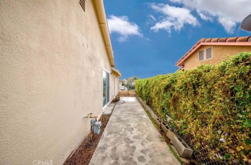1485 Lassiter Dr, Walnut CA  91789-1210 exterior