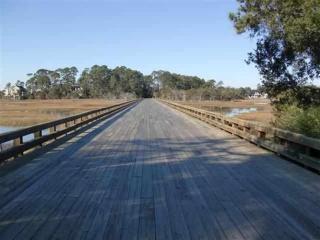 406 Islands Ave, Beaufort SC  29902-5838 exterior