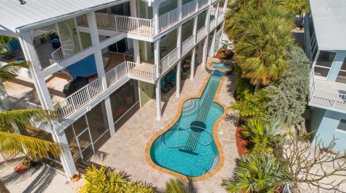 67 Bounty Ln, Key Largo, FL 33037-2304