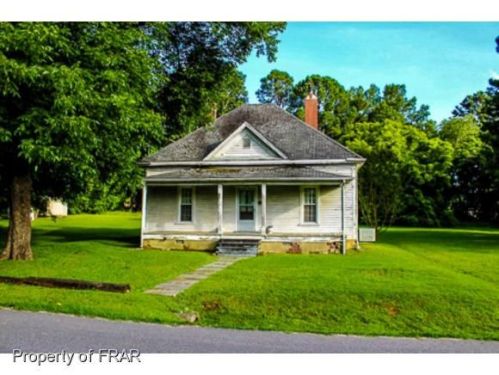 216 Temple Ave, Sanford, NC 27330-3640