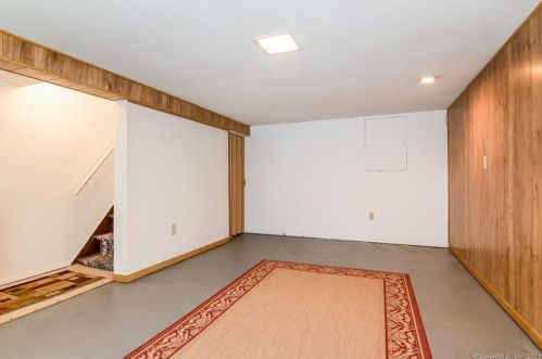 18 Wayland Rd, Milford CT  06460-4534 exterior