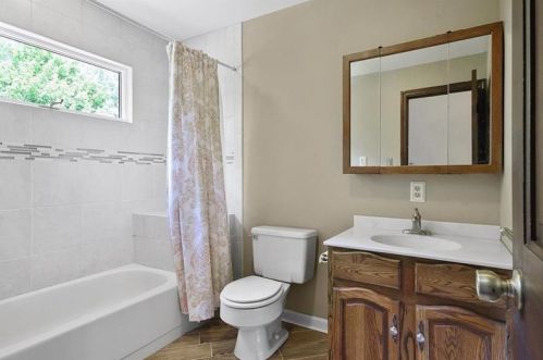 1605 Mountain View Dr, Gibsonia PA 15044-9274 exterior