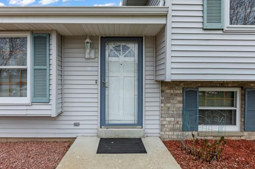 11010 Carmen Ave, Milwaukee, WI 53225-2433