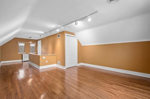 85 Inglewood Dr, Pittsburgh PA 15228-1555 exterior