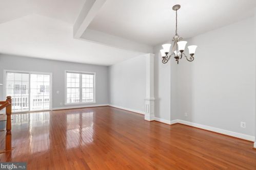 14757 Potomac Branch Dr, Woodbridge VA  22191-4030 exterior