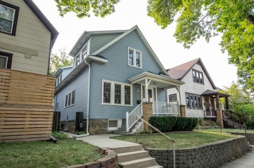 3159 Clement Ave, Milwaukee, WI 53207-2835