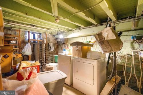 738 Medina St, Philadelphia PA  19147-5727 exterior