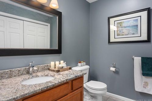 371 Fox Rd, Putnam CT  06260-2732 exterior