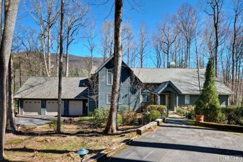 749 Boiling Springs Rd, Sapphire, NC 28774-0016