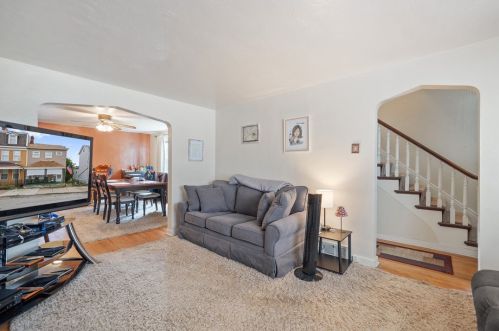 343 Boggs Ave, Pittsburgh PA  15211-2074 exterior