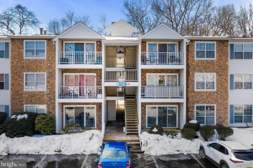 64 Holly Ct, Trenton NJ 08619-4636 exterior