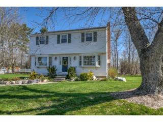 6 Derryfield Rd, Derry NH  03038-4333 exterior