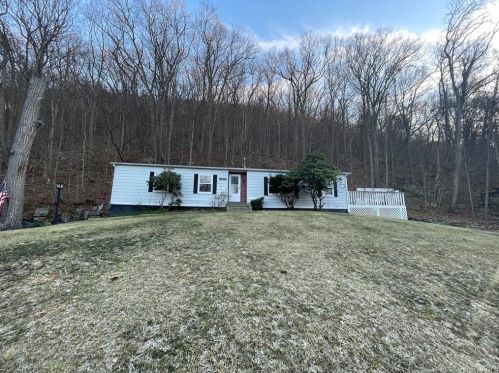 236 Woodcock Mtn Rd, Washingtonville, NY 10992-1820