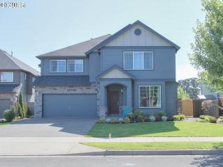 52720 Porter Ln, Scappoose, OR 97056-3558
