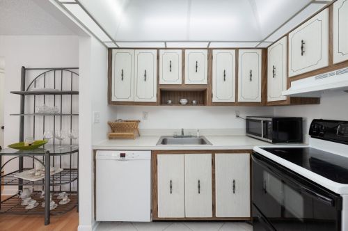 457 Capri J, Delray Beach FL  33484-5157 exterior