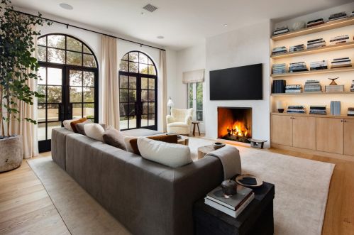 1045 Cold Springs Rd, Santa Barbara CA  93108-1010 exterior