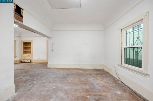 1059 65 St, Oakland CA 94608-1295 exterior