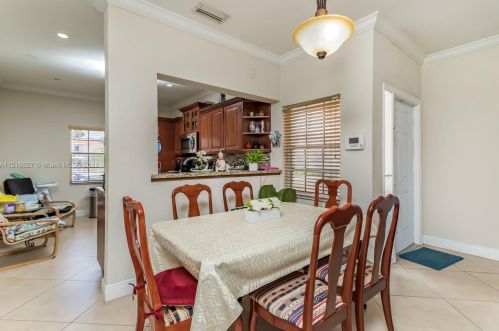 1096 180th Ter, Hollywood, FL 33029-4424